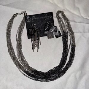 Premier Designs Manhatten Necklace and Earrings
